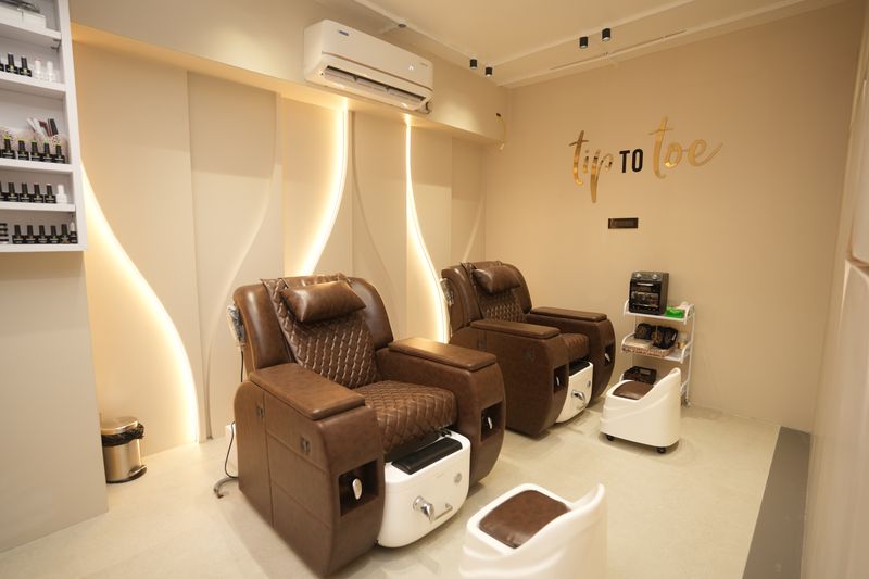 Pedicure chairs in the tip to toe room